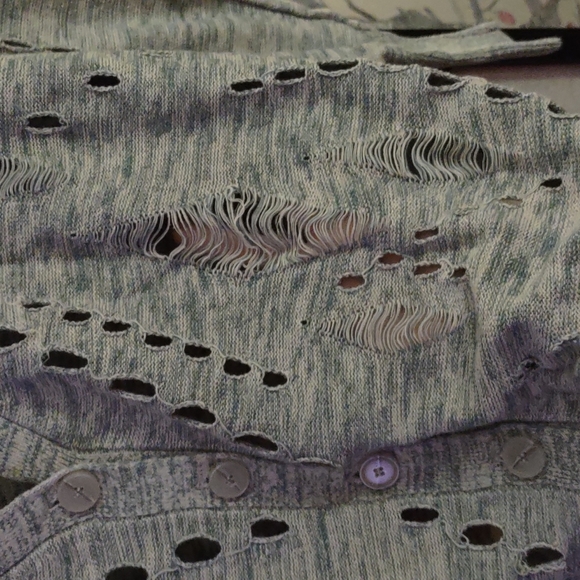 BCBGeneration Women's distressed green button up cardigan size medium - Picture 3 of 6